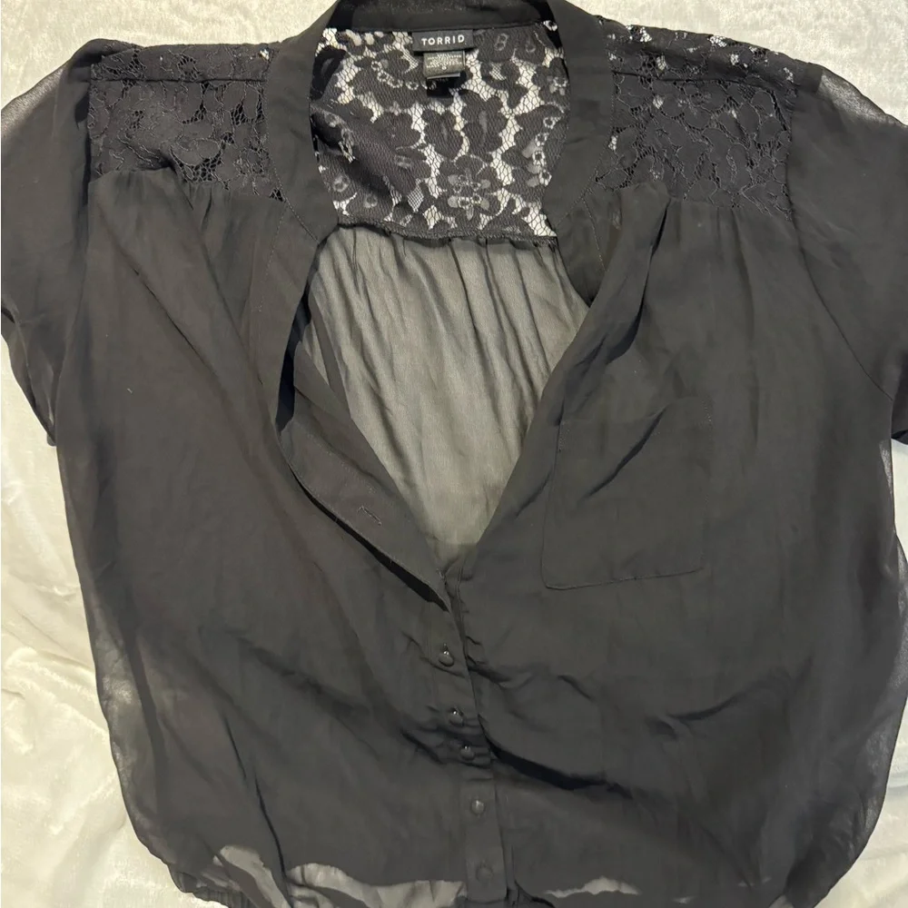 Torrid top - Picture 1 of 3